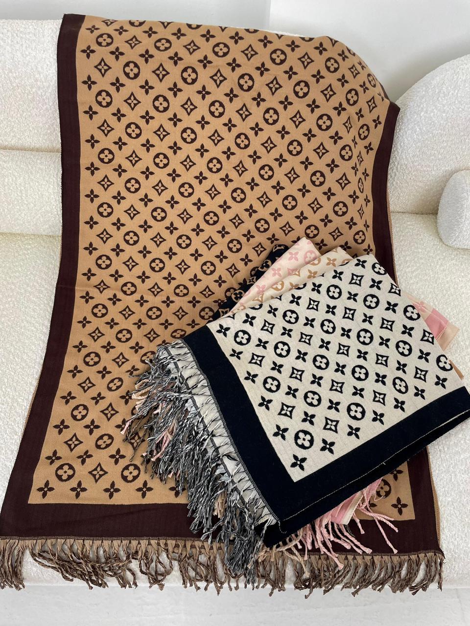 Classic Pattern Scarf