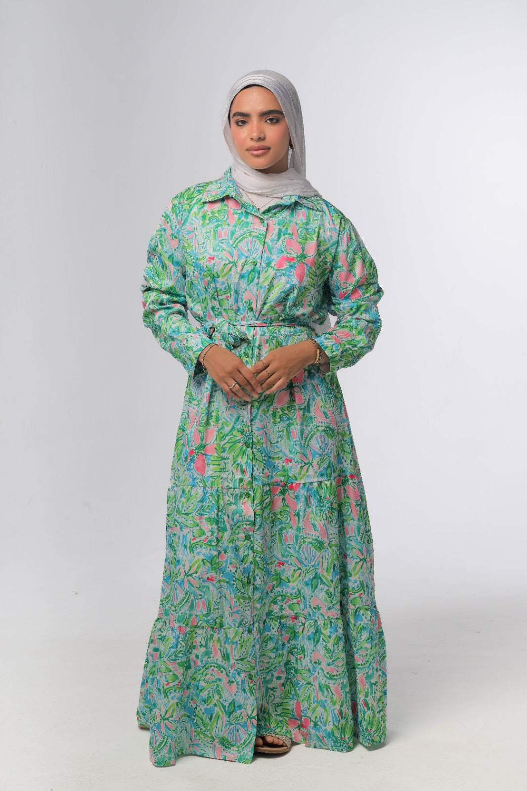 Floral tiered dress with buttons in green