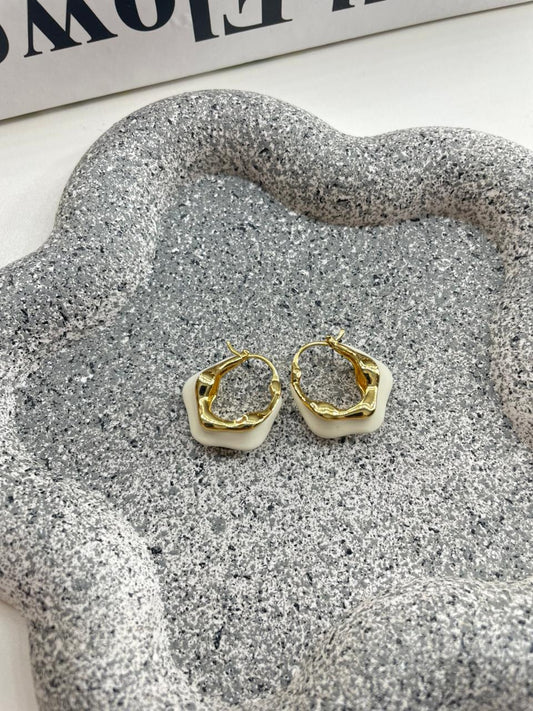 Stone gold earrings