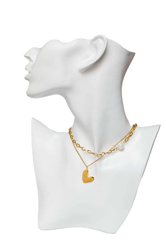 gold heart loly necklace