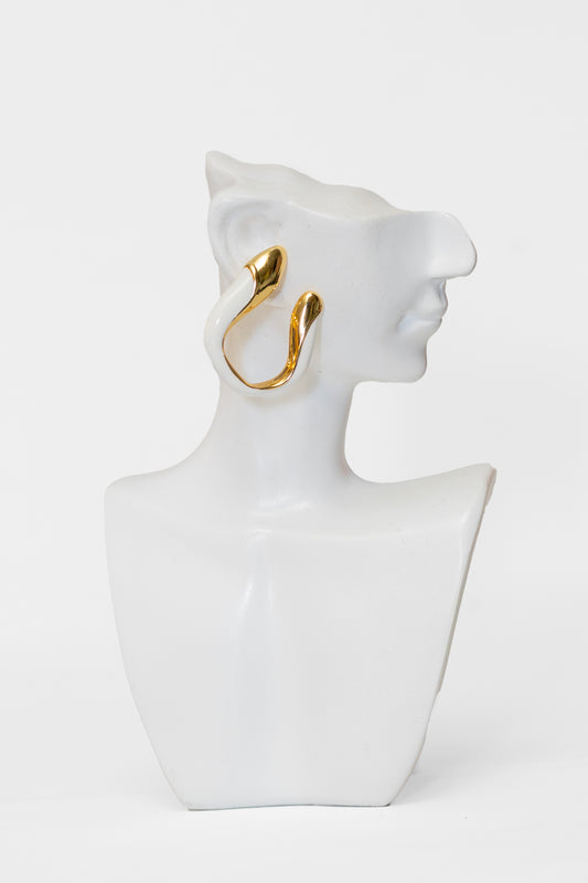 earrings white U