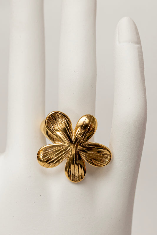 striped flower ring