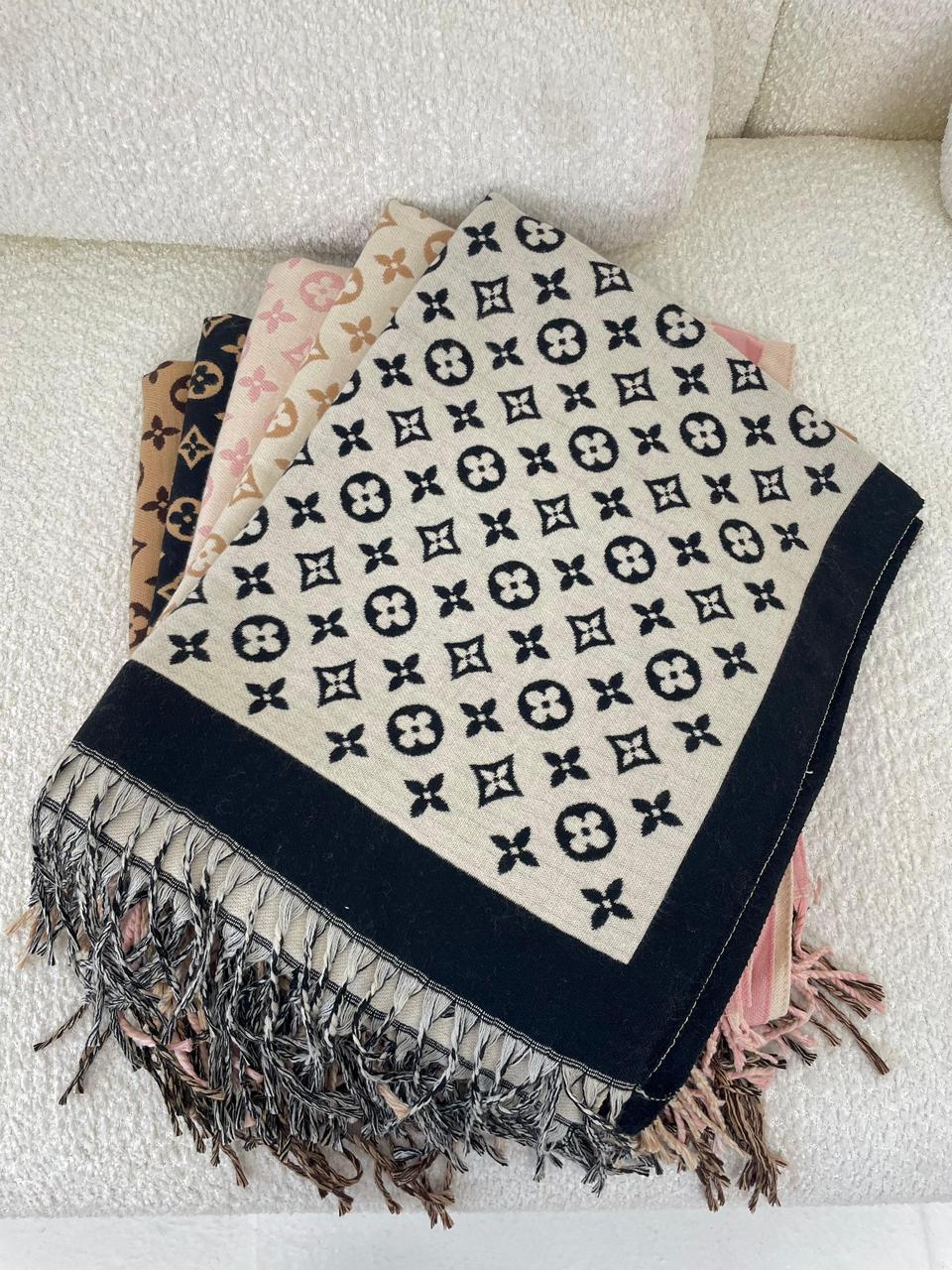 Classic Pattern Scarf