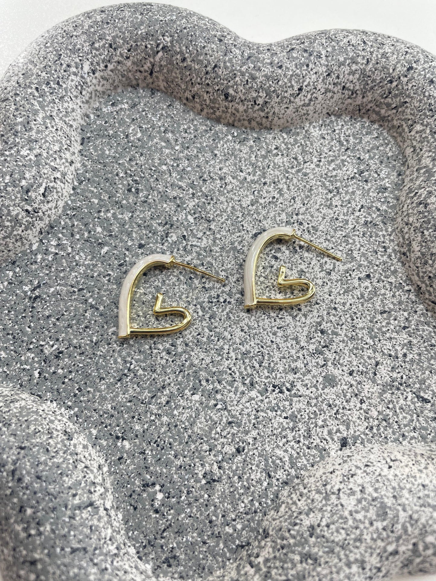 simple heart earrings