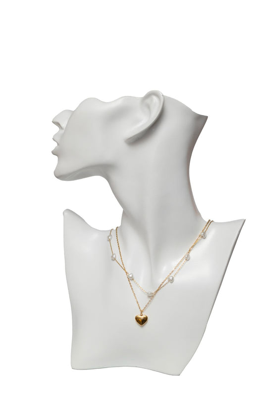 loly heart necklace